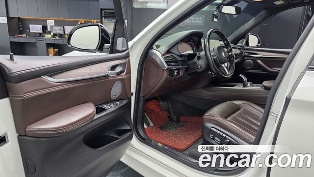 BMW X5 2017 — photo 13