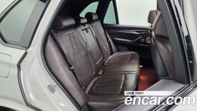 BMW X5 2017 — photo 17