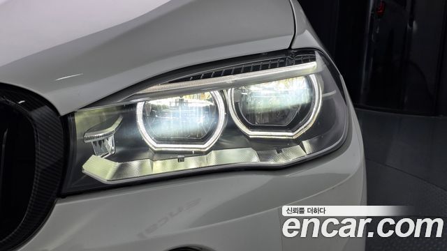 BMW X5 2017 — photo 8