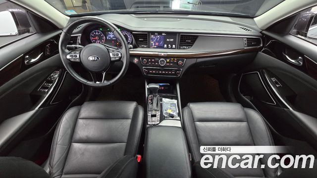 Kia K7 2018 — photo 10