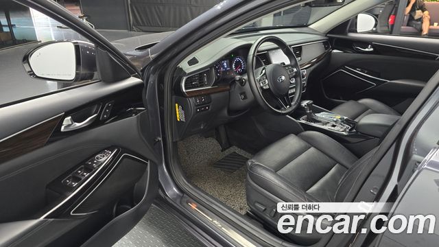 Kia K7 2018 — photo 13