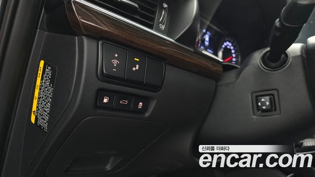 Kia K7 2018 — photo 23