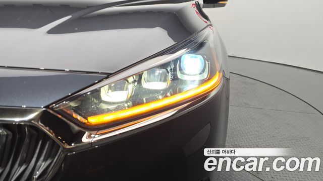 Kia K7 2018 — photo 8