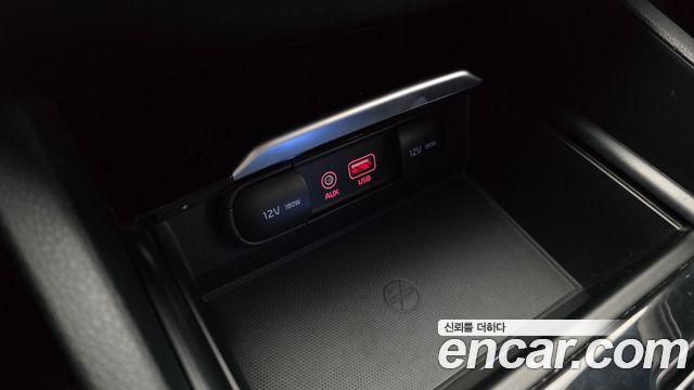 Kia K7 2018 — photo 29