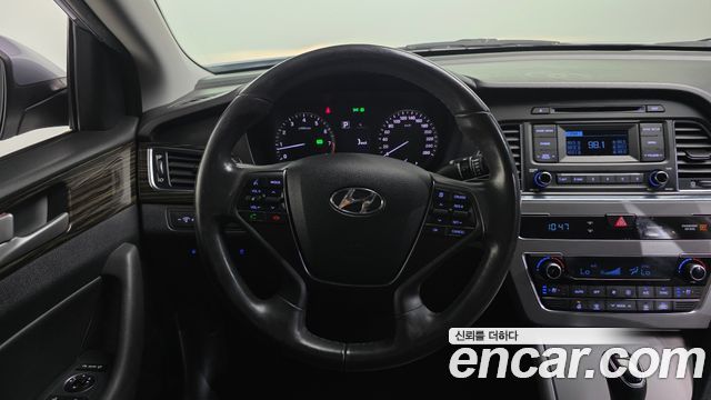 Hyundai Sonata 2016 — photo 13