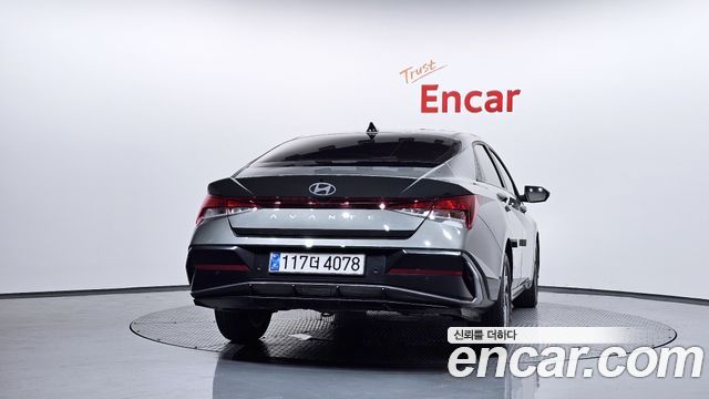 Hyundai AVANTE 2025 — photo 4