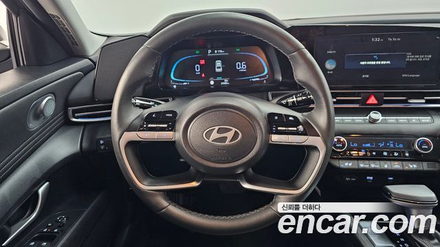 Hyundai AVANTE 2025 — photo 14