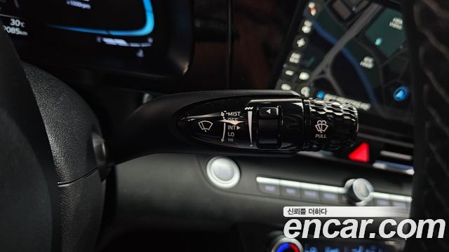 Hyundai AVANTE 2025 — photo 19