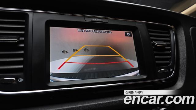 Kia Canival 2018 — photo 15
