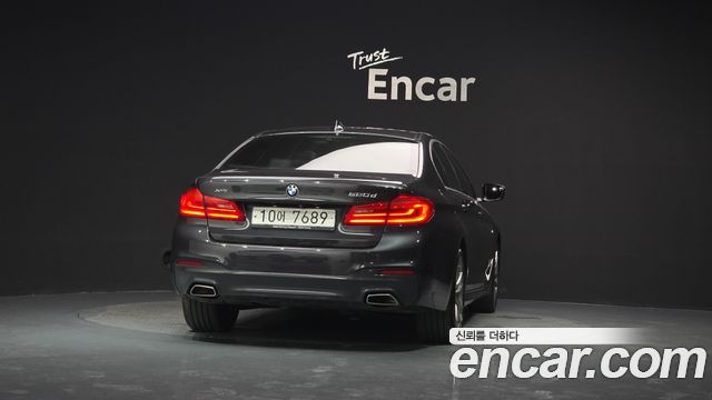 BMW 5-Series 2018 — photo 4