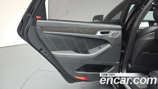 Genesis G80 2017 — photo 15