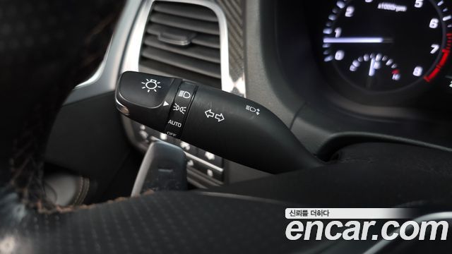 Genesis G80 2017 — photo 28