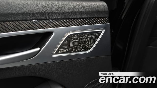 Genesis G80 2017 — photo 29