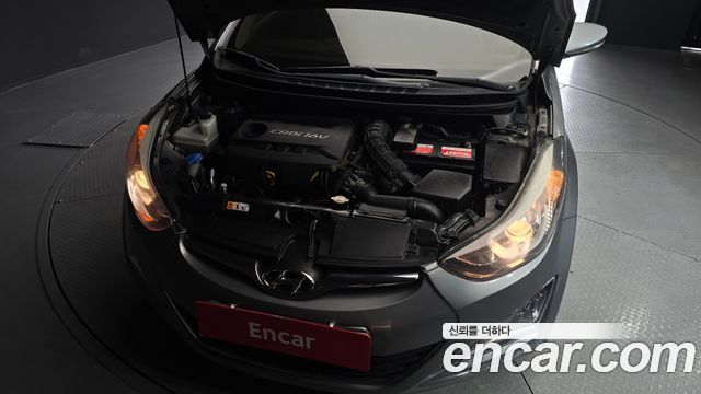 Hyundai AVANTE 2014 — photo 6