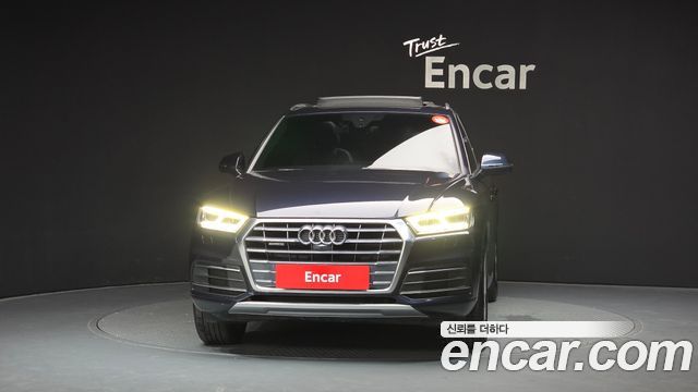 Audi Q5 2020 — photo 3