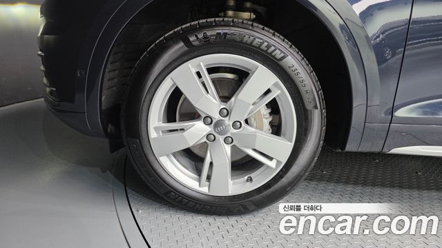 Audi Q5 2020 — photo 5