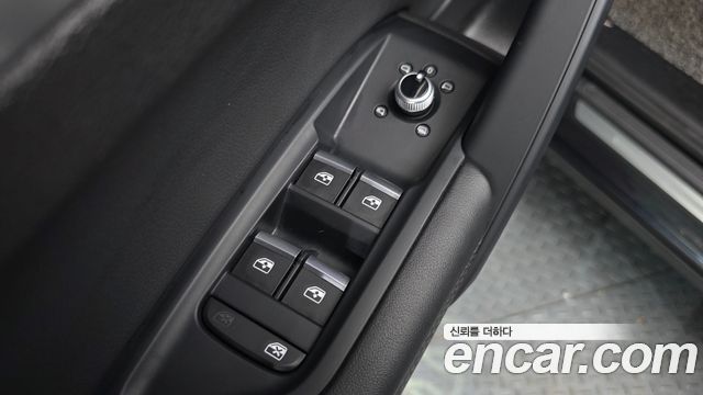 Audi Q5 2020 — photo 19
