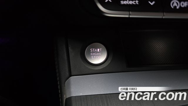 Audi Q5 2020 — photo 24