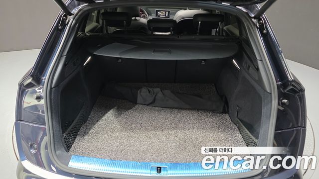 Audi Q5 2020 — photo 29