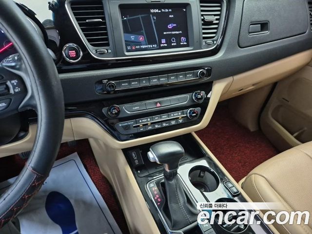 Kia Canival 2019 — photo 10