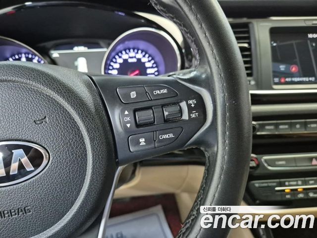 Kia Canival 2019 — photo 15