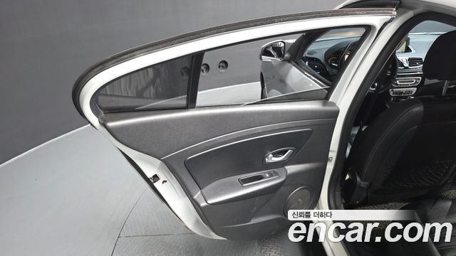 Renault Korea SM3 2017 — photo 15