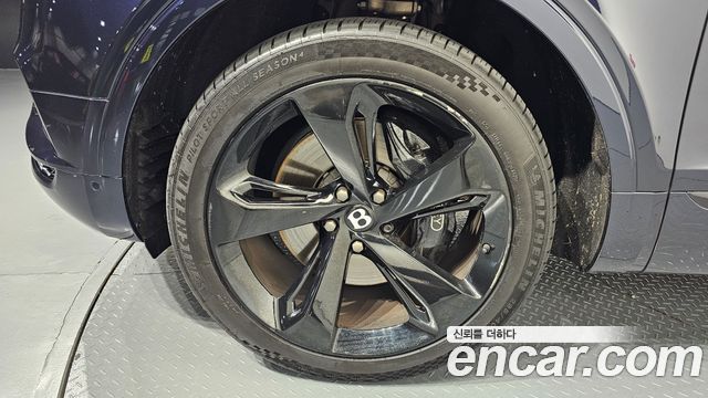 Bentley Bentayga 2018 — photo 5