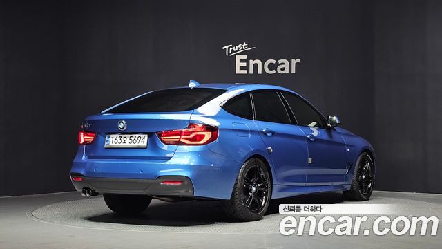 BMW Gran Turismo 2021 — photo 2