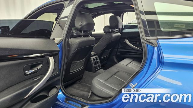 BMW Gran Turismo 2021 — photo 16