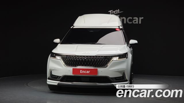 Kia Canival 2023 — photo 3