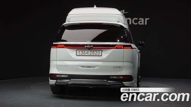 Kia Canival 2023 — photo 4