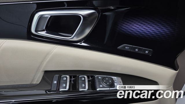 Kia Canival 2023 — photo 19
