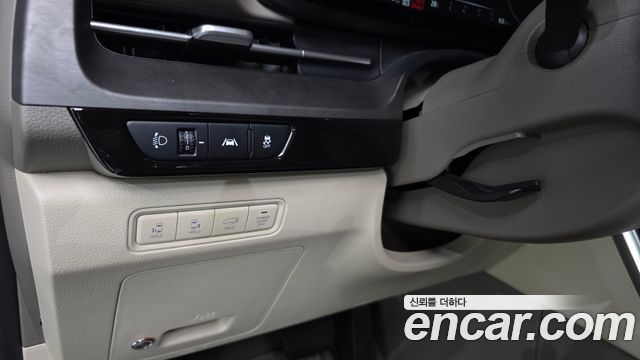 Kia Canival 2023 — photo 20