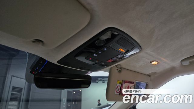Kia Canival 2023 — photo 26