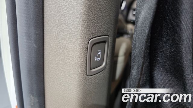 Kia Canival 2023 — photo 27
