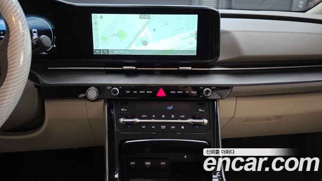 Kia Canival 2023 — photo 30