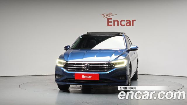 Volkswagen Jetta 2021 — photo 3