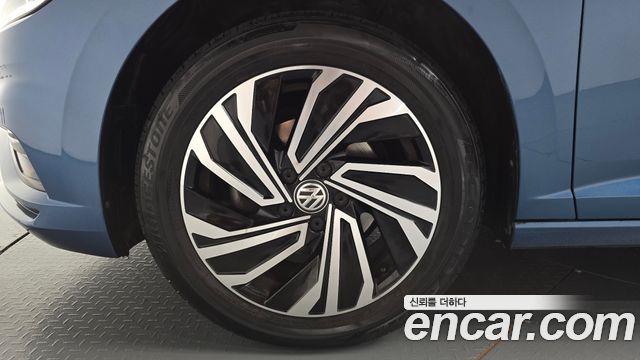 Volkswagen Jetta 2021 — photo 5