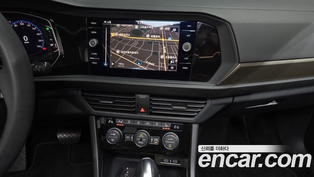 Volkswagen Jetta 2021 — photo 20