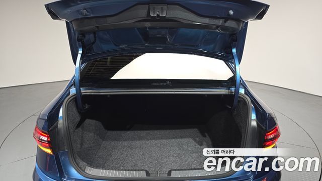 Volkswagen Jetta 2021 — photo 26