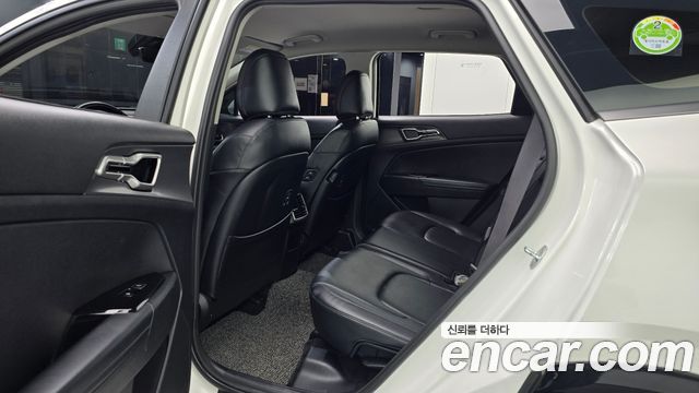 Kia Sportage 2022 — photo 18