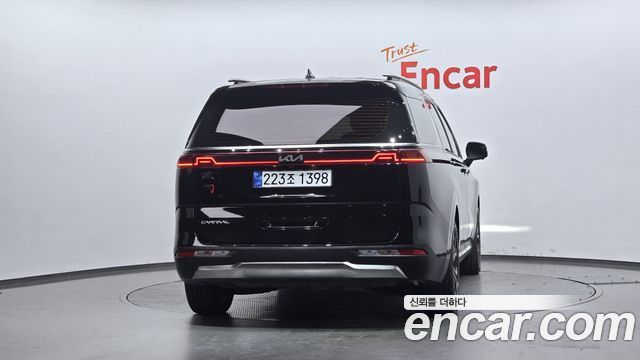 Kia Canival 2023 — photo 4