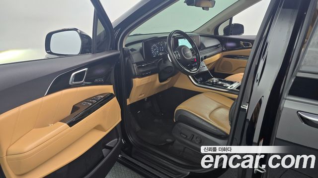 Kia Canival 2023 — photo 10