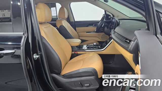 Kia Canival 2023 — photo 11
