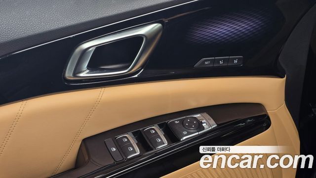 Kia Canival 2023 — photo 18