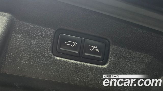 Kia Canival 2023 — photo 20