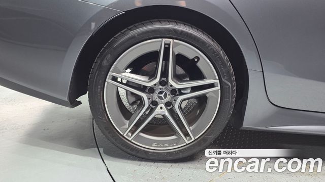 Mercedes-Benz CLS-Class 2022 — photo 5