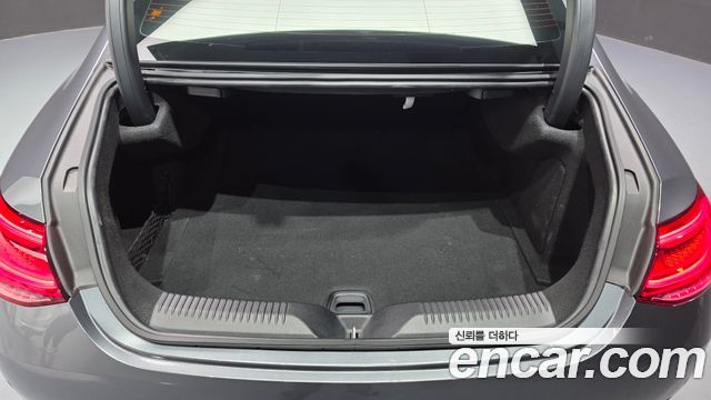 Mercedes-Benz CLS-Class 2022 — photo 23