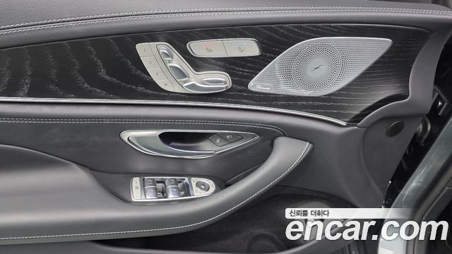 Mercedes-Benz CLS-Class 2022 — photo 26