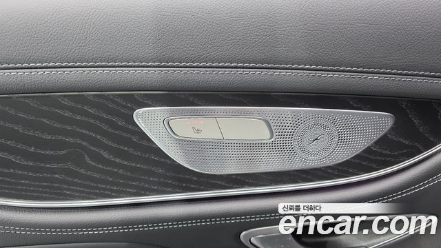 Mercedes-Benz CLS-Class 2022 — photo 27